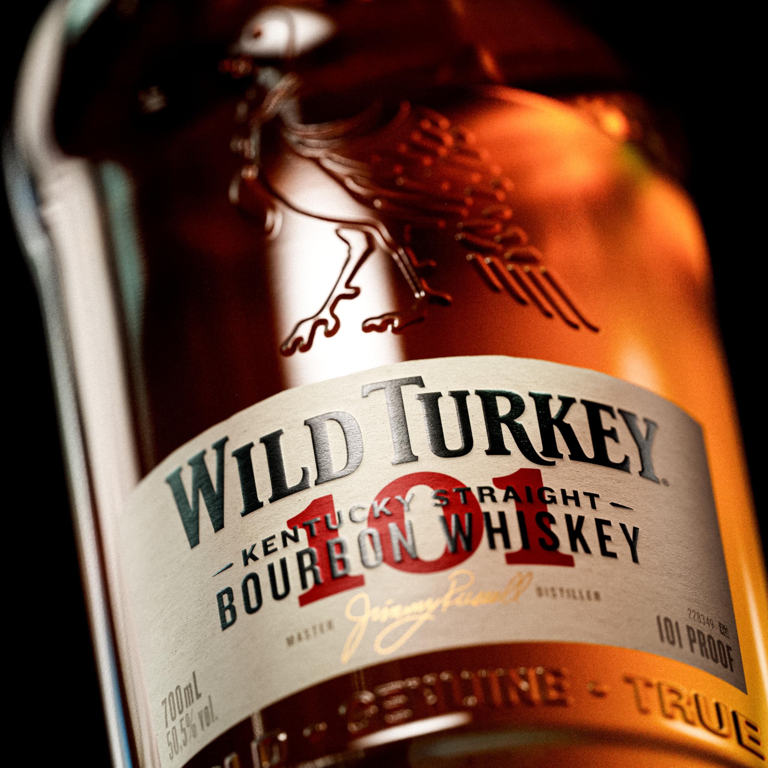 Wild Turkey 101 1L, 50.5% ABV, Bold and smooth Kentucky Bourbon